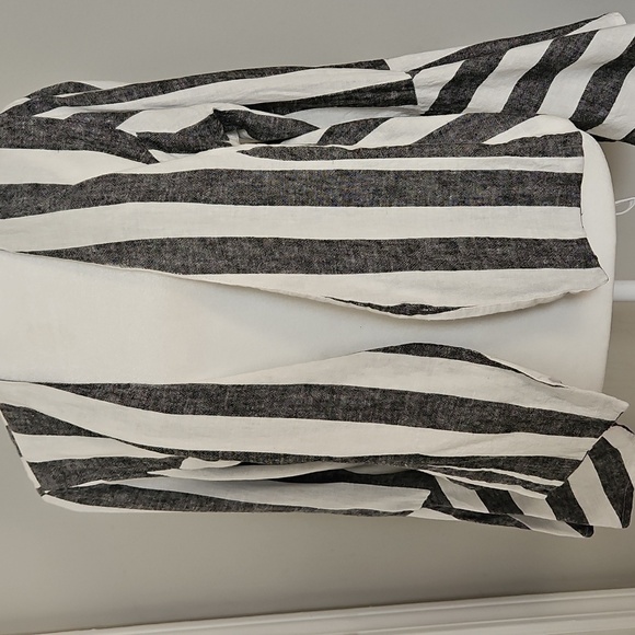 Ashley Stewart Women's Black and White Linen Blend Striped Open Blazer Sz 14 - Picture 4 of 8